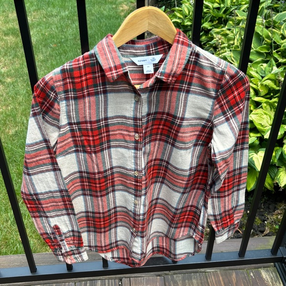 Ladies Old Navy Plaid Flannel Button Down - size XS - Picture 1 of 9